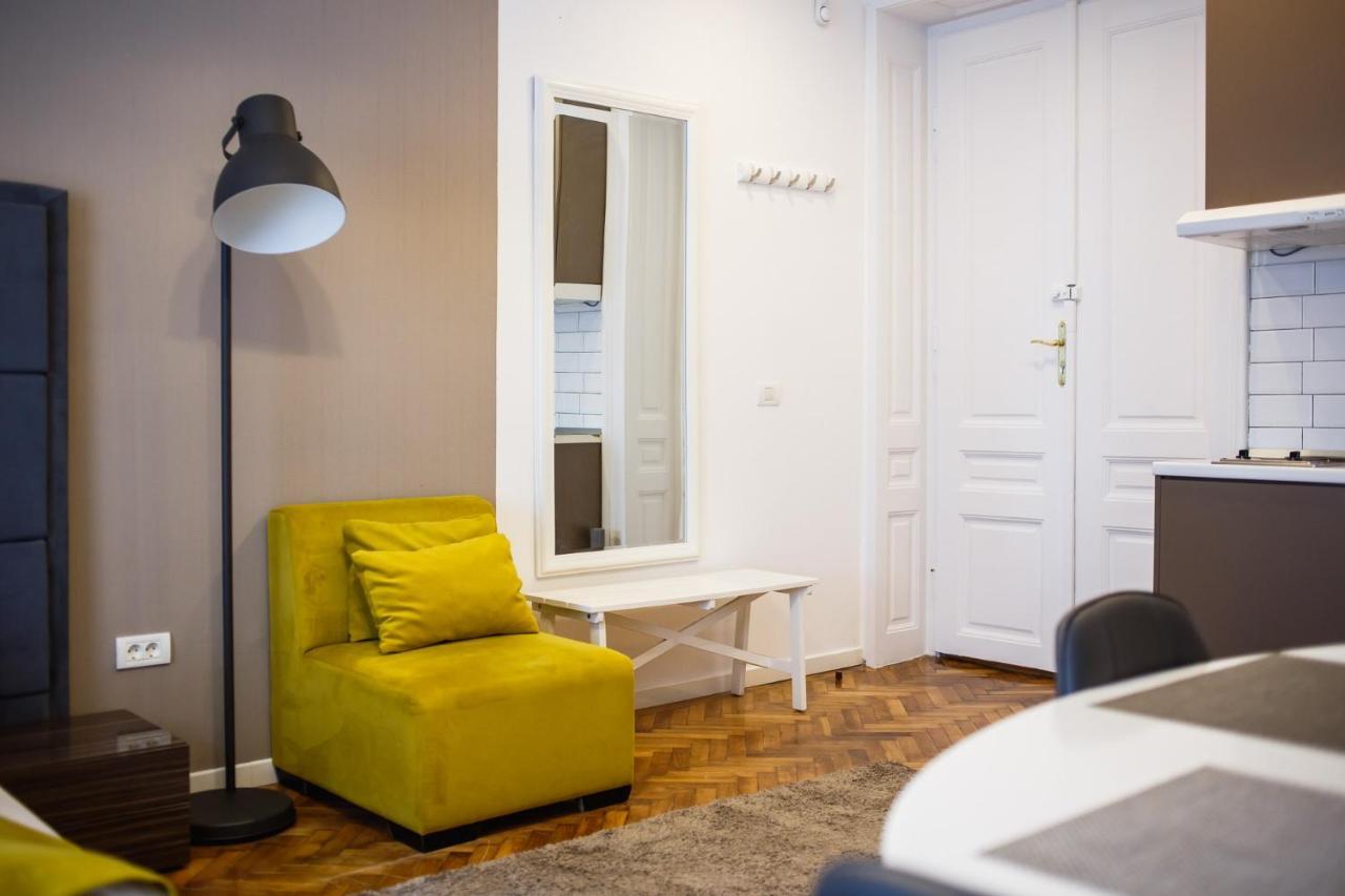 Eat It Cozy Downtown Apartments Oradea Ngoại thất bức ảnh