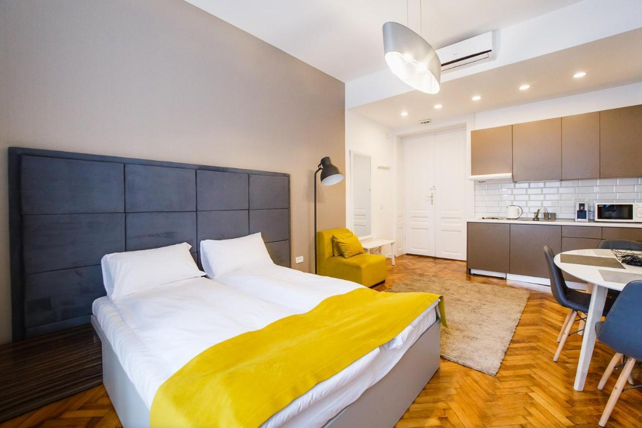 Eat It Cozy Downtown Apartments Oradea Ngoại thất bức ảnh