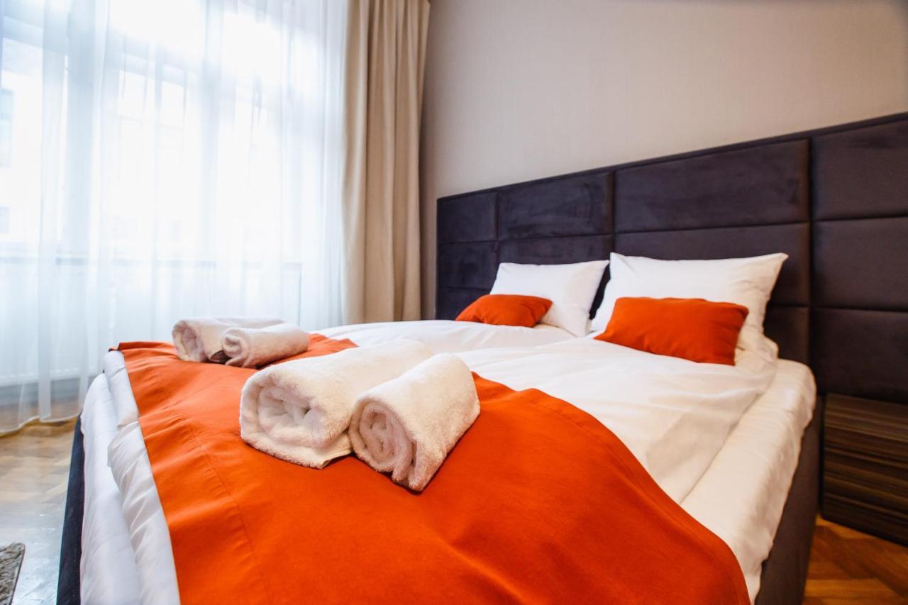 Eat It Cozy Downtown Apartments Oradea Ngoại thất bức ảnh