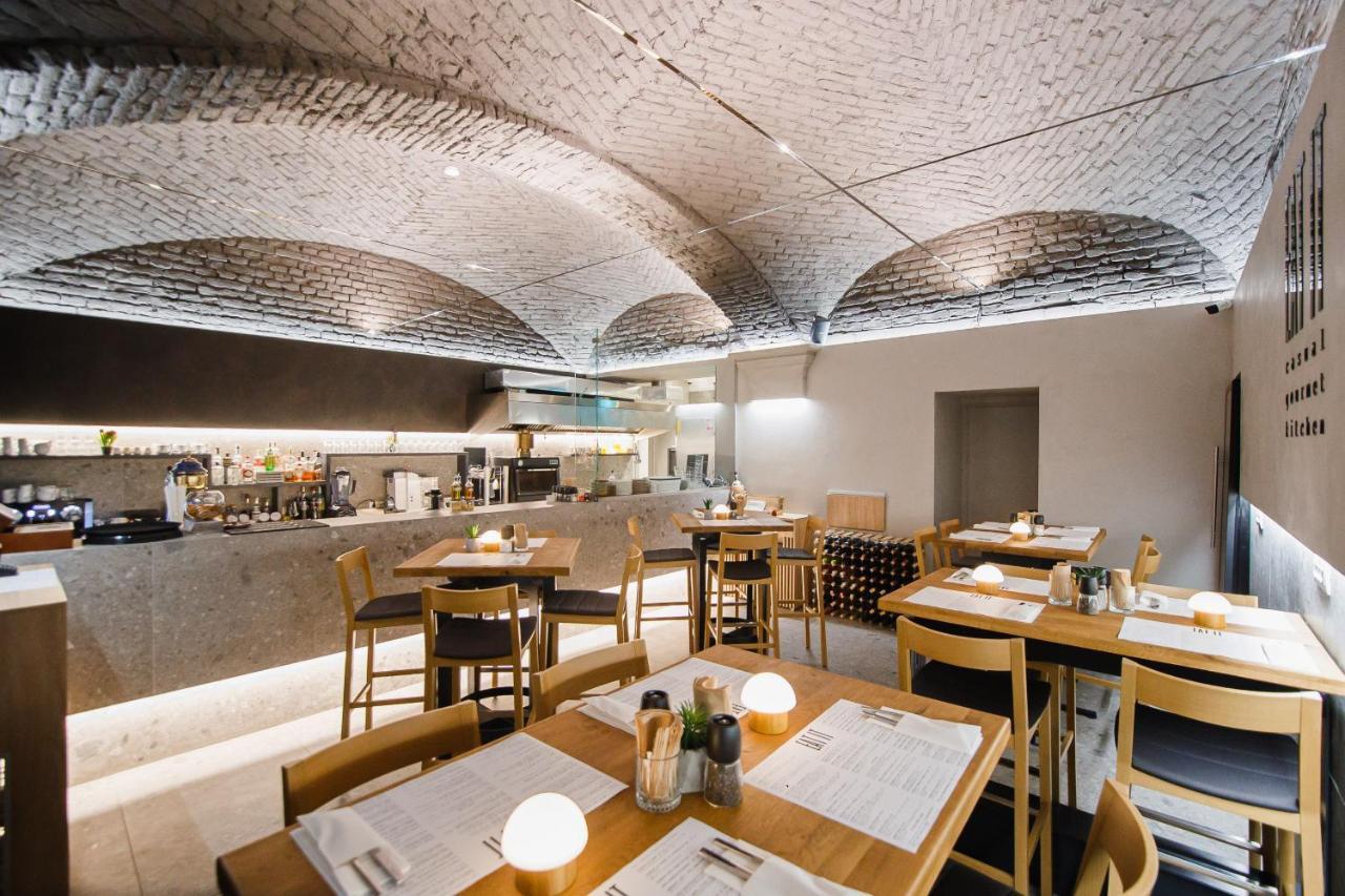 Eat It Cozy Downtown Apartments Oradea Ngoại thất bức ảnh